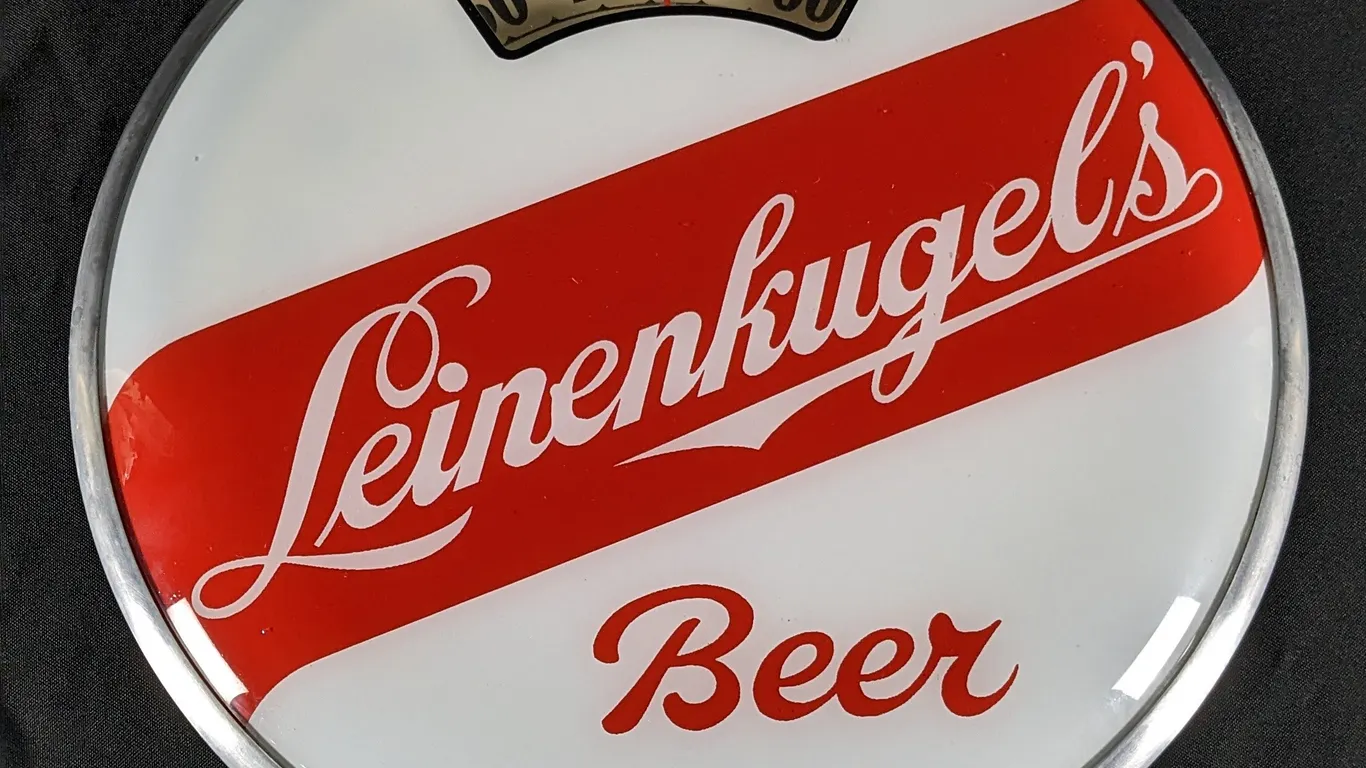 "BATHROOM SCALE" THERMOMETER SIGN LEINENKUGELS BEER CHIPPEWA FALLS WISCONSIN WIS WI