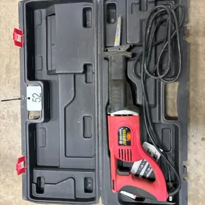 Reciprocating saw with blades