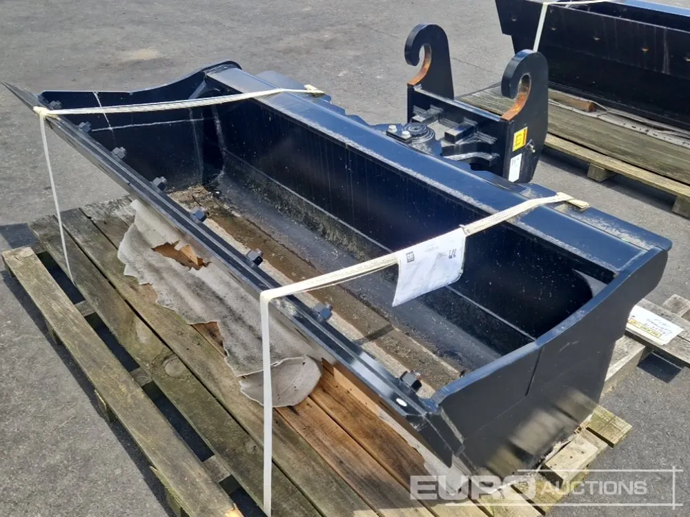 Unused CAT 78" Hydraulic Tilt Ditching Bucket to suit CW30S