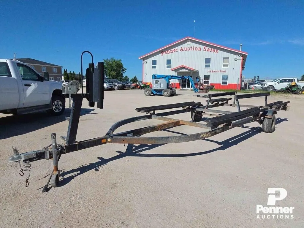 2011 Yacht Club Pontoon Boat Trailer S/A