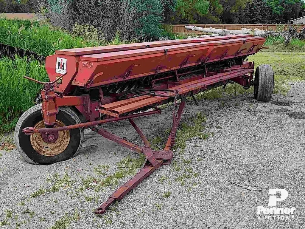 International 300 Diskall Discer