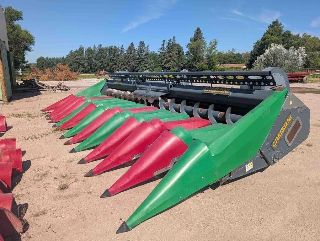 8 Row 30" Cressoni Chopping Corn Head