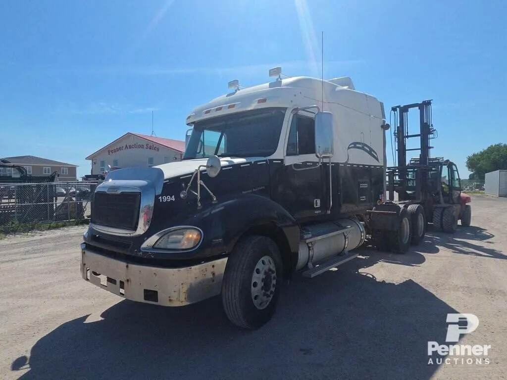 2007 Freightliner Columbia 120 Truck Tractor T/A