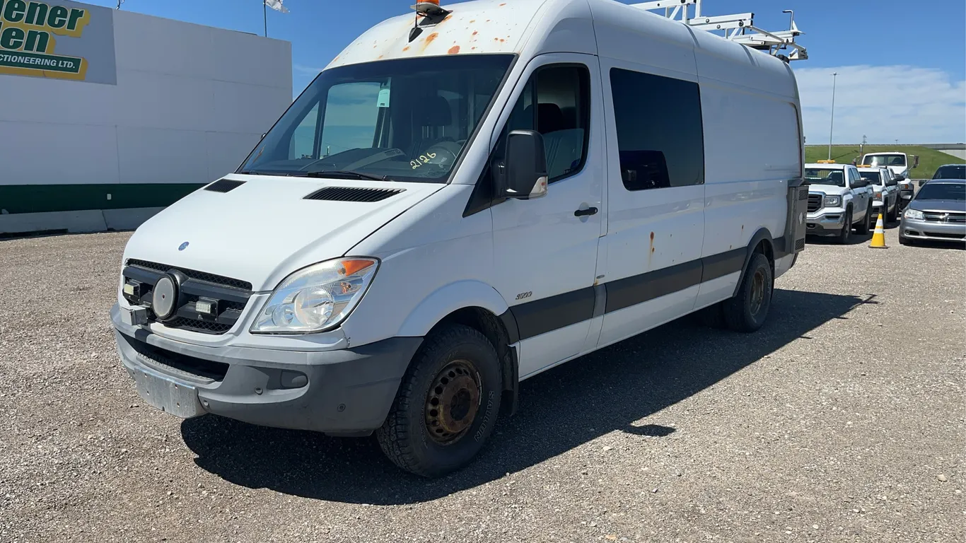 2012 Mercedes-Benz Sprinter 3500 170 WB 3dr DRW Extended Cargo Van