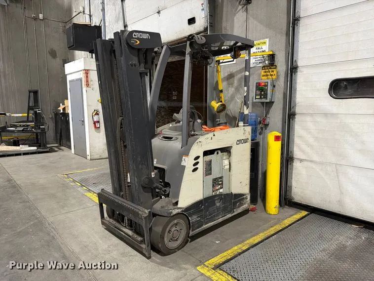 2018 Crown RC5545-40 forklift