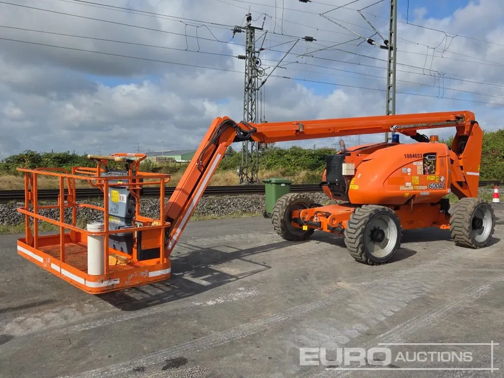 2011 JLG 600AJ