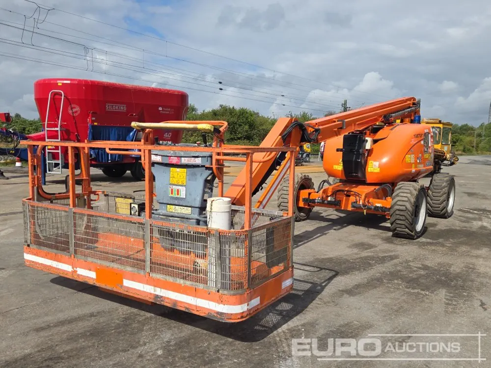 2011 JLG 600AJ
