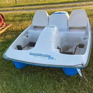 WATER WHEELER PEDDLE BOAT. MISSING REAR RUTTER