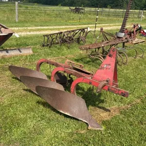 DEARBORN 3X10 3PTH PLOW NOT COMPLETE
