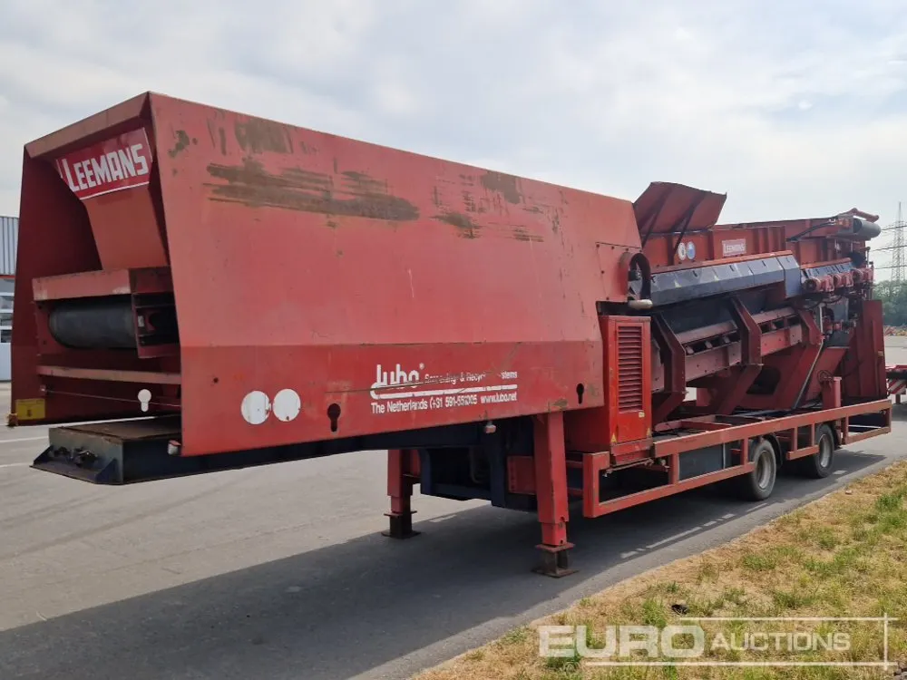 2002 Lubo Neptunus Starscreen, Twin Axle Screener, Side Conveyor