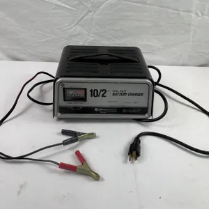 Schumacher 10/2 amp Dual Rate Battery Charger
