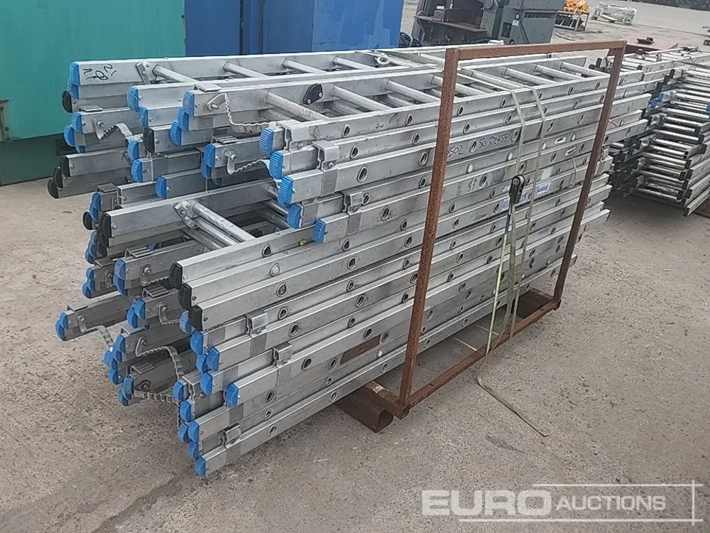 2.5m - 5.8m 3 Stage Aluminium Ladder (14 of)
