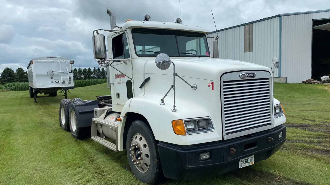 2000 FREIGHTLINER