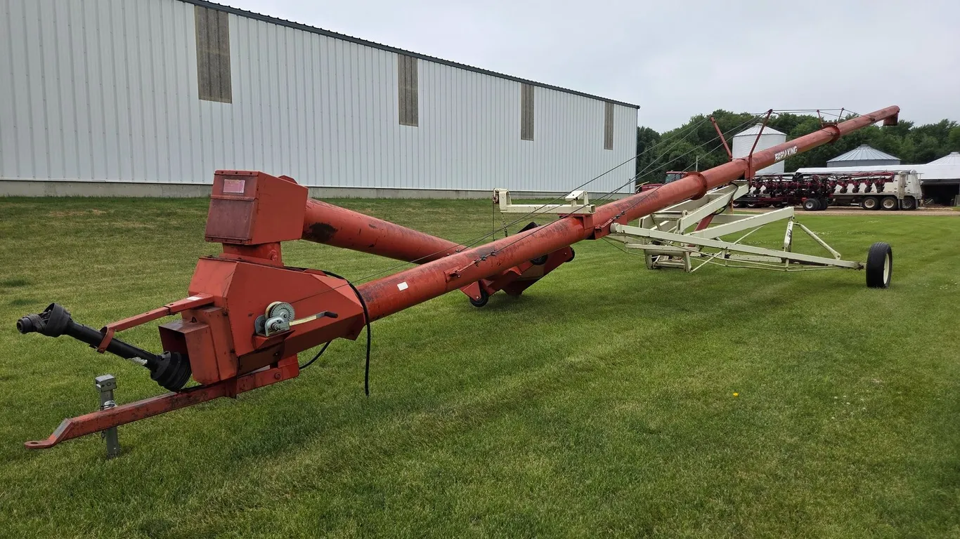 1997 FARM KING 10X60