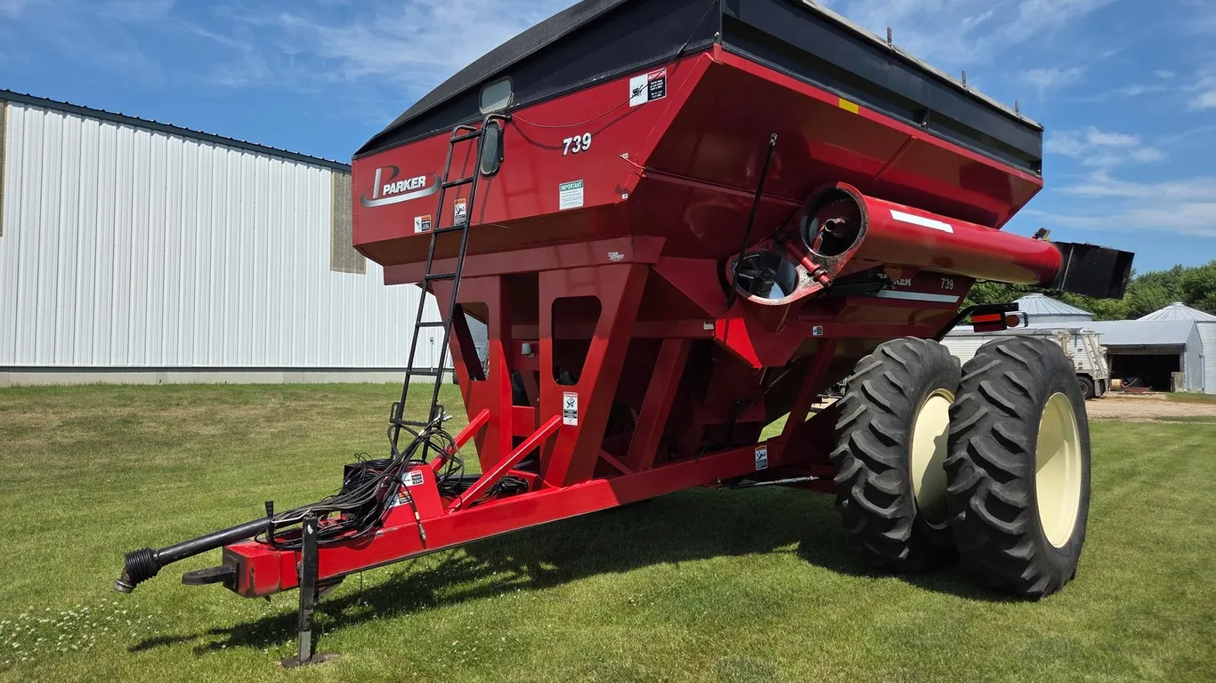 2008 PARKER 739