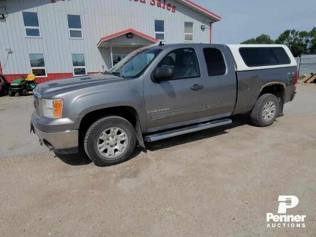 2008 GMC Sierra 1500 Pickup 4X4 V8, 5.3