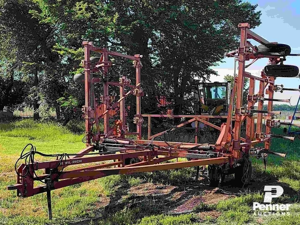 Wilrich 26' Deep Tiller