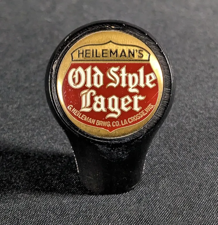 BALL TAP KNOB HANDLE HEILEMAN SOLD STYLE LAGER BEER LACROSSE WISCONSIN