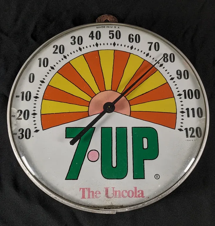 12" DIA THERMOMETER SIGN 7UP THE UNCOLA SEVEN UP