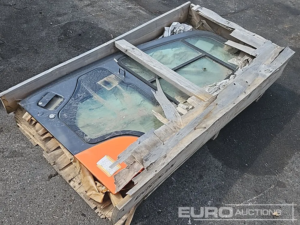 Door to suit Doosan