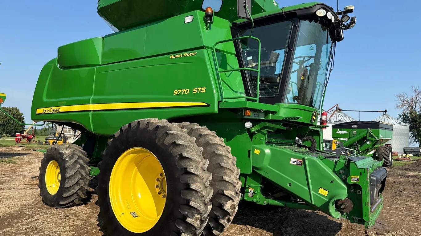 2011 John Deere 9770 STS Combine