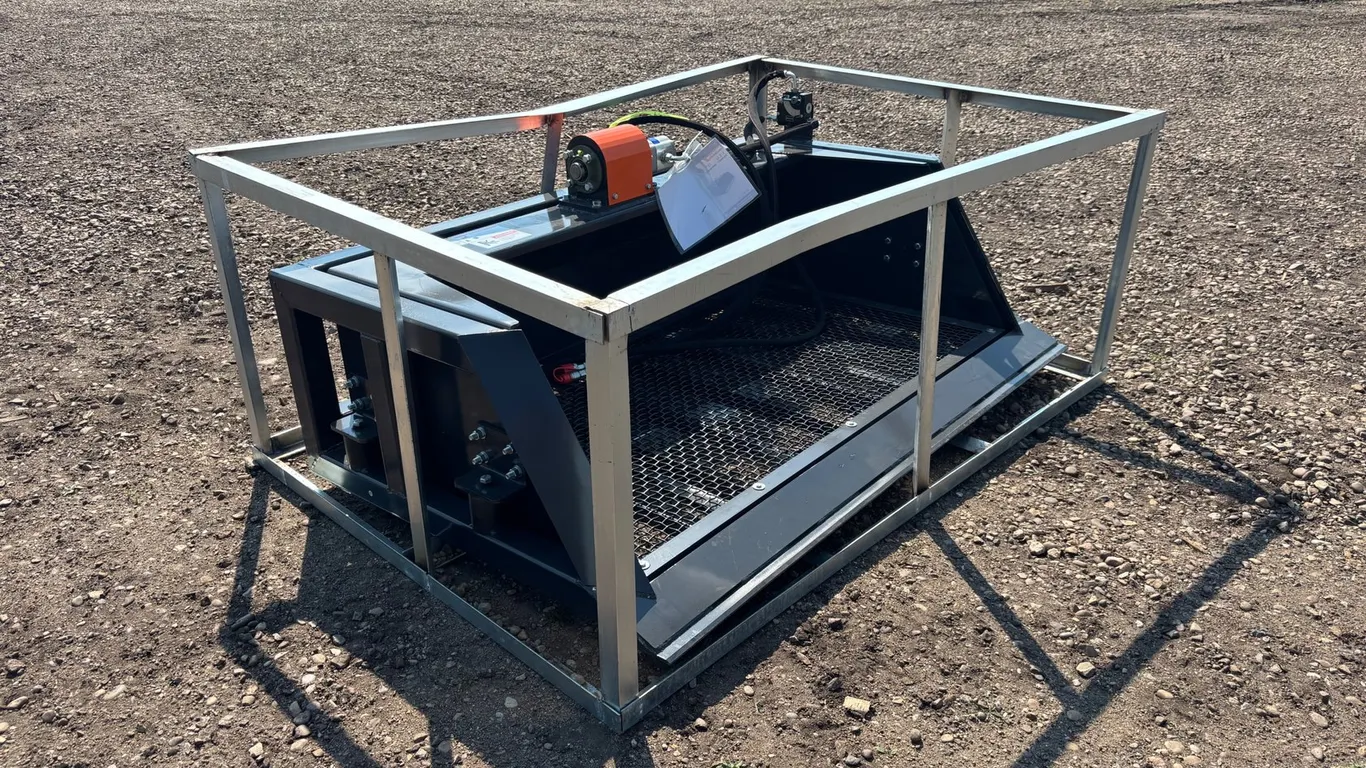Unused 2026 Wolverine 77" Skid Steer Screening Bucket