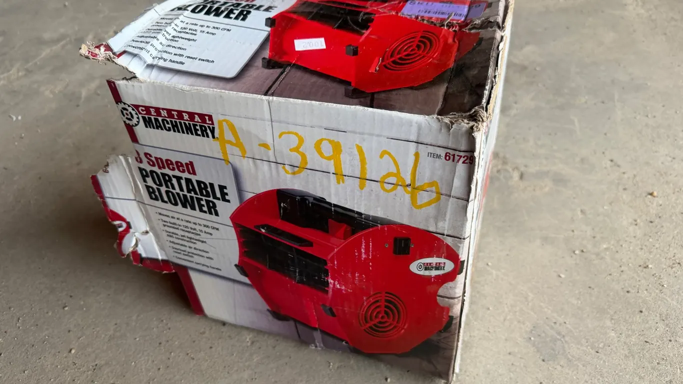 PORTABLE BLOWER