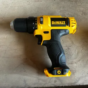 DEWALT DRILL KIT
