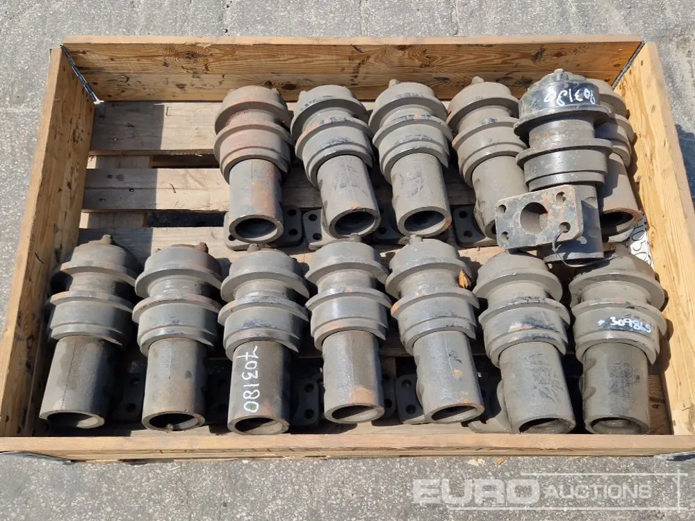 Undercarriage Rolls (13 of) to suit Deawoo Solar DH200+220LC3-5, LC5, 225NLC-V, Solar250LC-5, 2500LC-5, Komatsu PC220-7