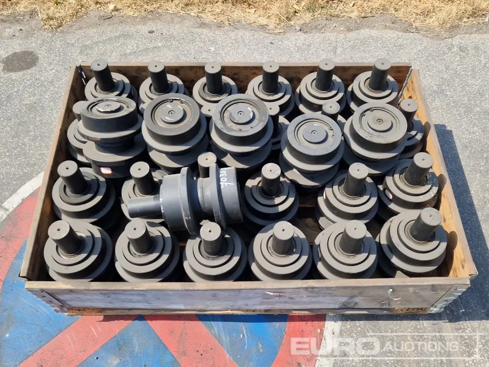 Undercarriage Rolls (30 of) to sut Komatsu HB365LC-3, PC290LC-8K, PC350-8, PC360-10