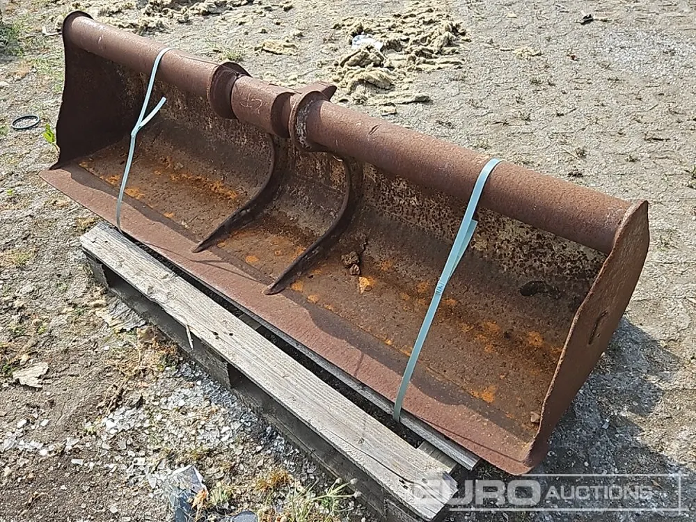 63" Ditching Bucket