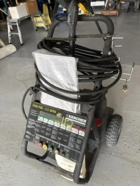 2400 Psi Karcher Gas Pressure Washer w/tips