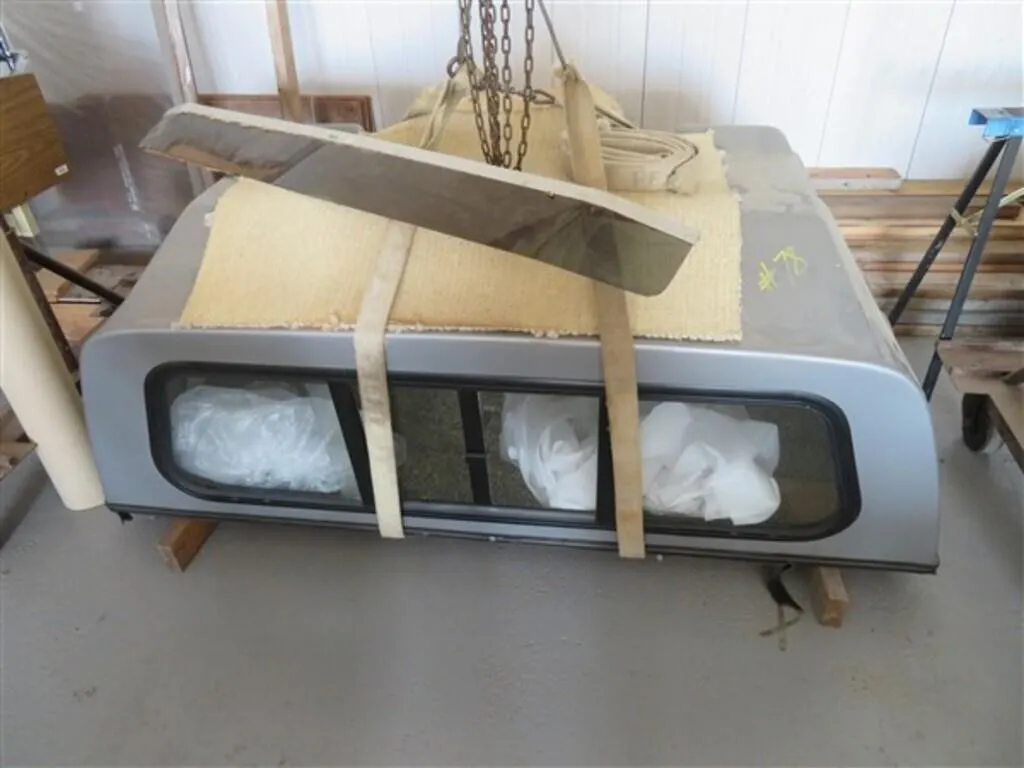Truck Sleeper * Bug Deflector