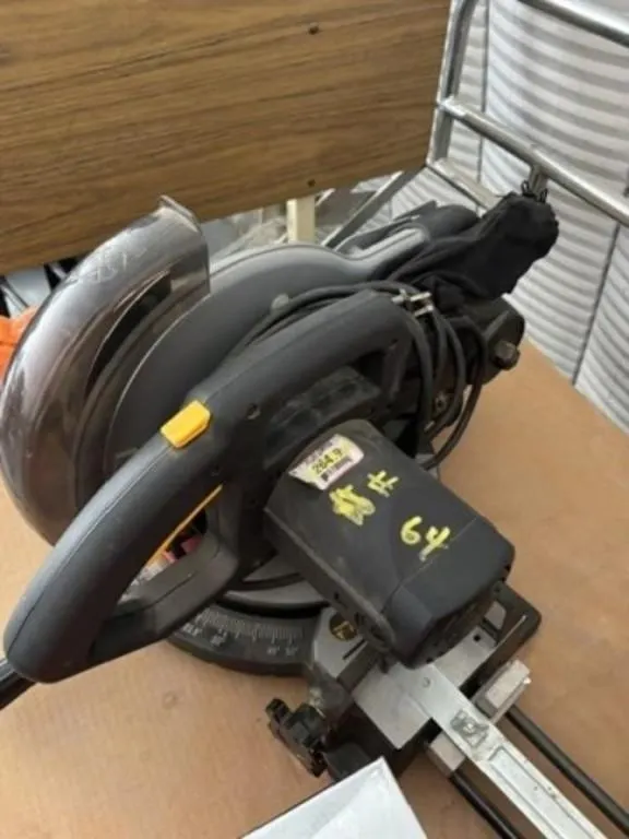10' Trademaster Compound Mitre Saw
