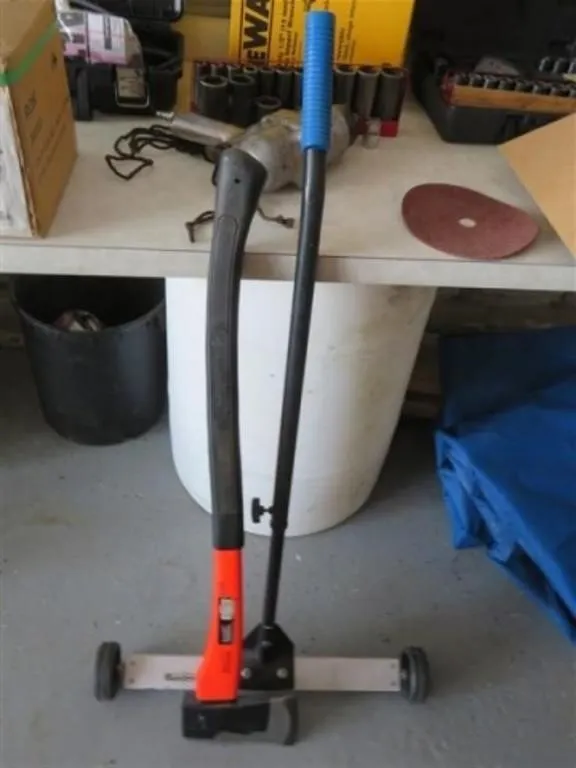 Magnet * Axe