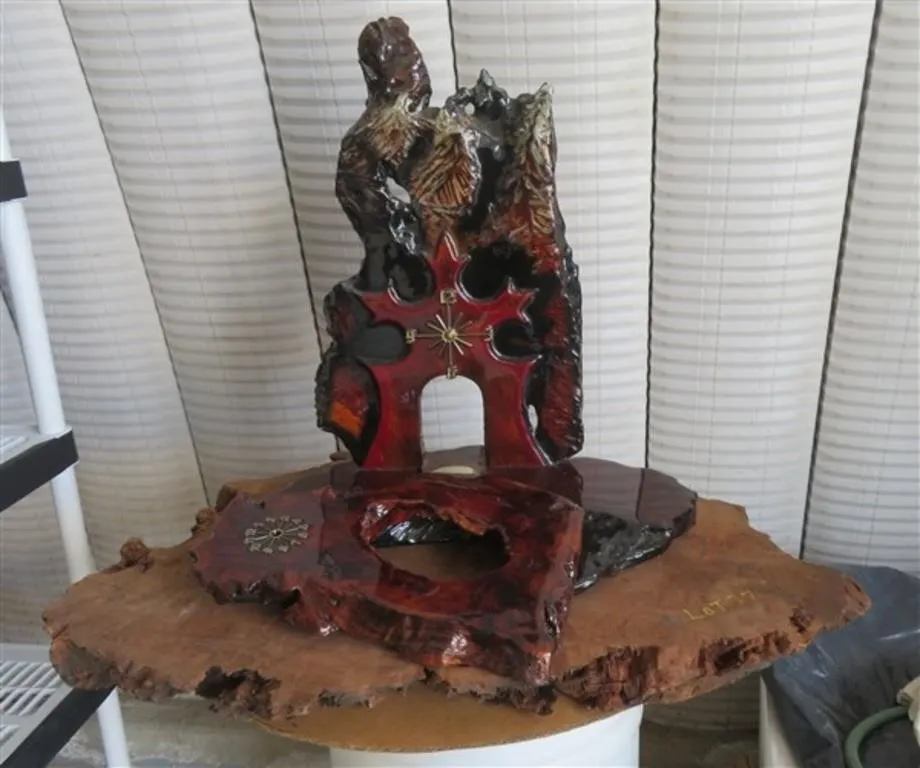 2 Wooden Clocks