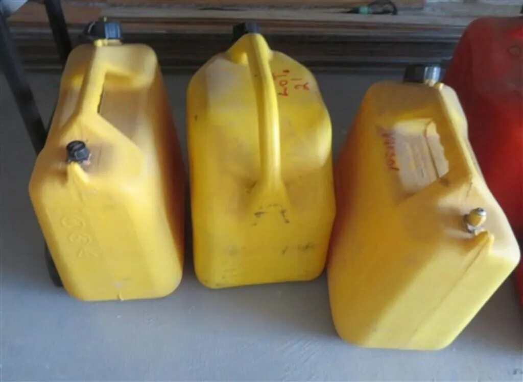 3 Diesel Fuel Cans (Yellow)