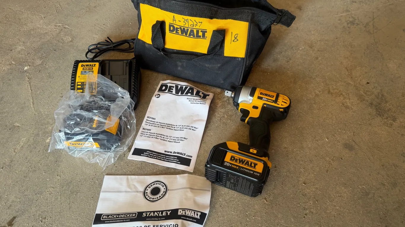 DEWALT POWER IMPACT DRILL