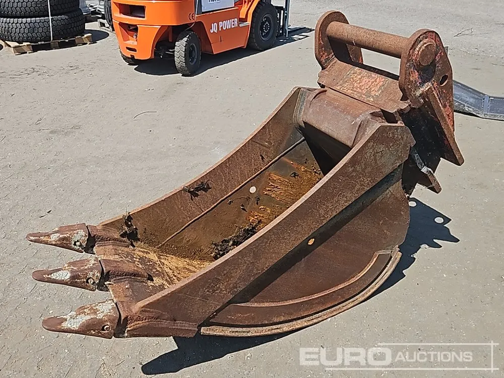 23" Digging Bucket