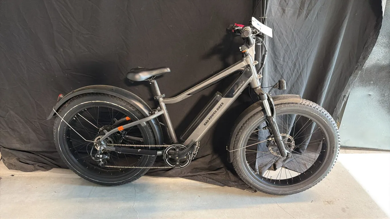 RAD POWER BIKES RADROVER PLUS 7 SPEED GREY ELECTRIC BICYCLE *WITH BATTERY, NO KEY, NO CHARGER*