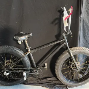 A FRAME 7 SPEED FAT TIRE BLACK BICYCLE
