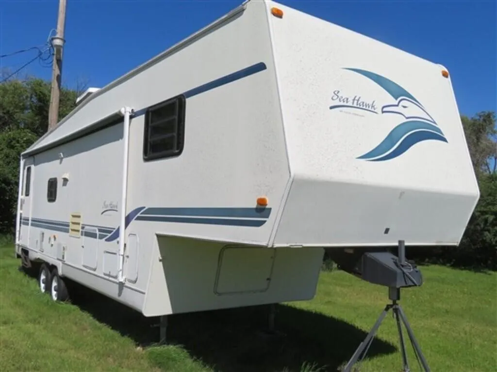 Sea Hawk 5th Wheel Holiday Trailer (Circa 1988)