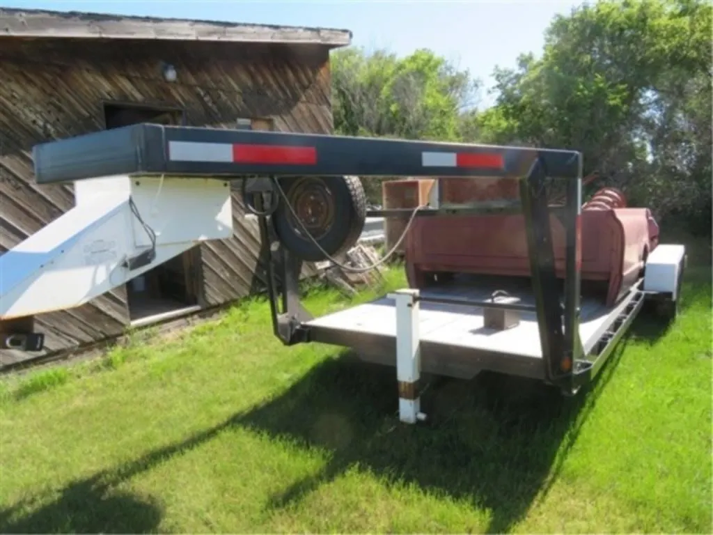 7' x 18' Homebuilt 5th Wheel Trailer (Circa 1990)