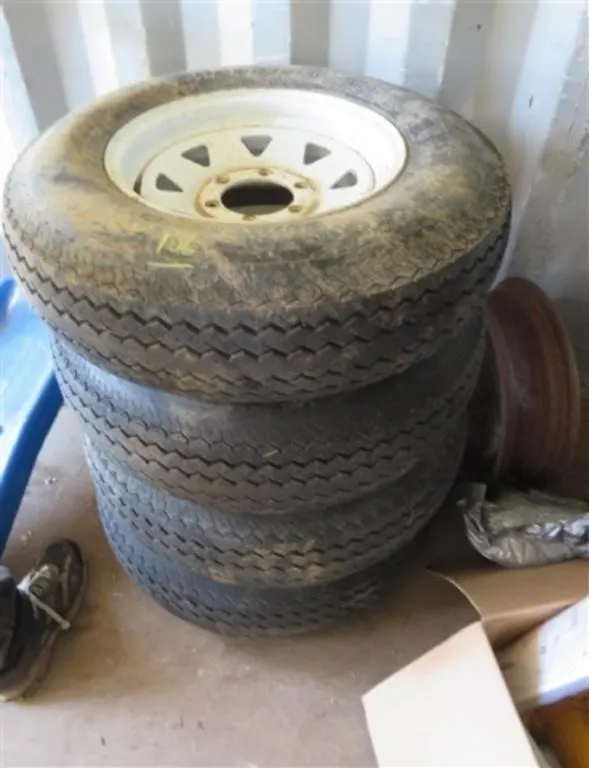 4 Trailer Tires w/6 bolt rims (225/75D15)