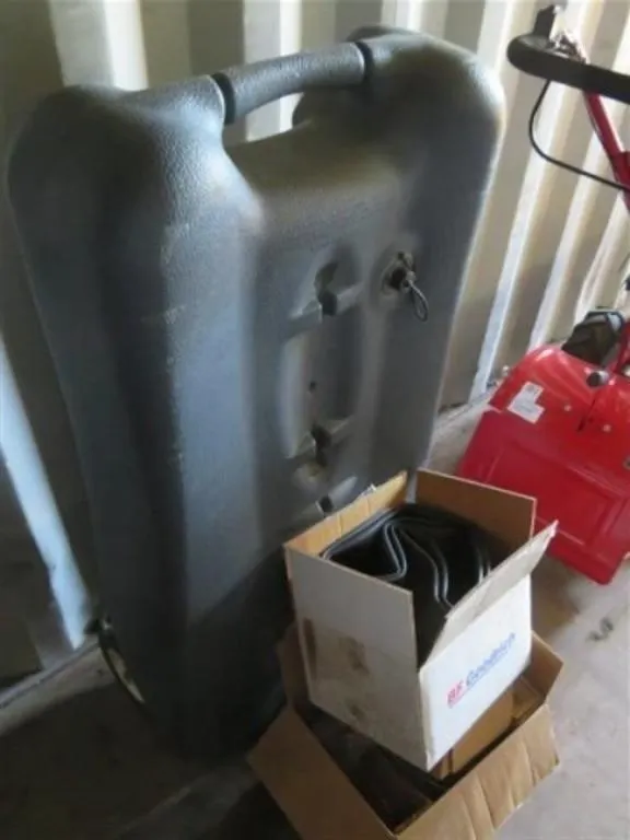 Portable Sewer Tank * Tire Tubes