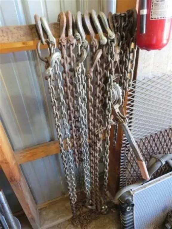 5 Logging Chains * Comealong