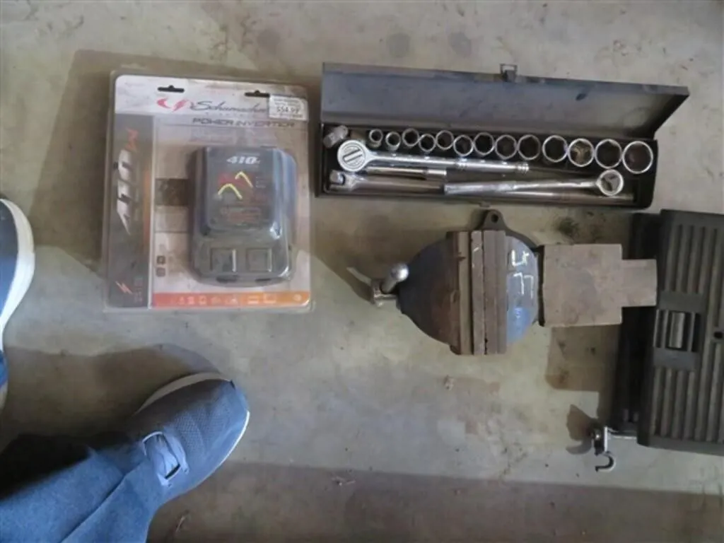 Vice * Socket Set * Power Inverter