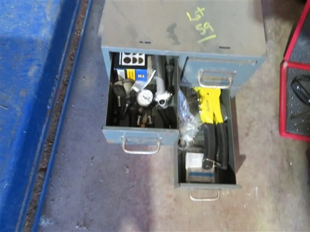 Tire Repair Kit * Pop Riveter