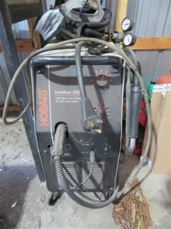 Hobart Ironman 230 Mig Welder