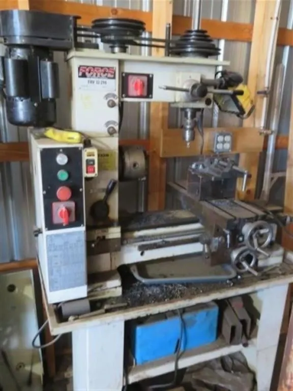 Force International FRV 32-210 Milling Machine